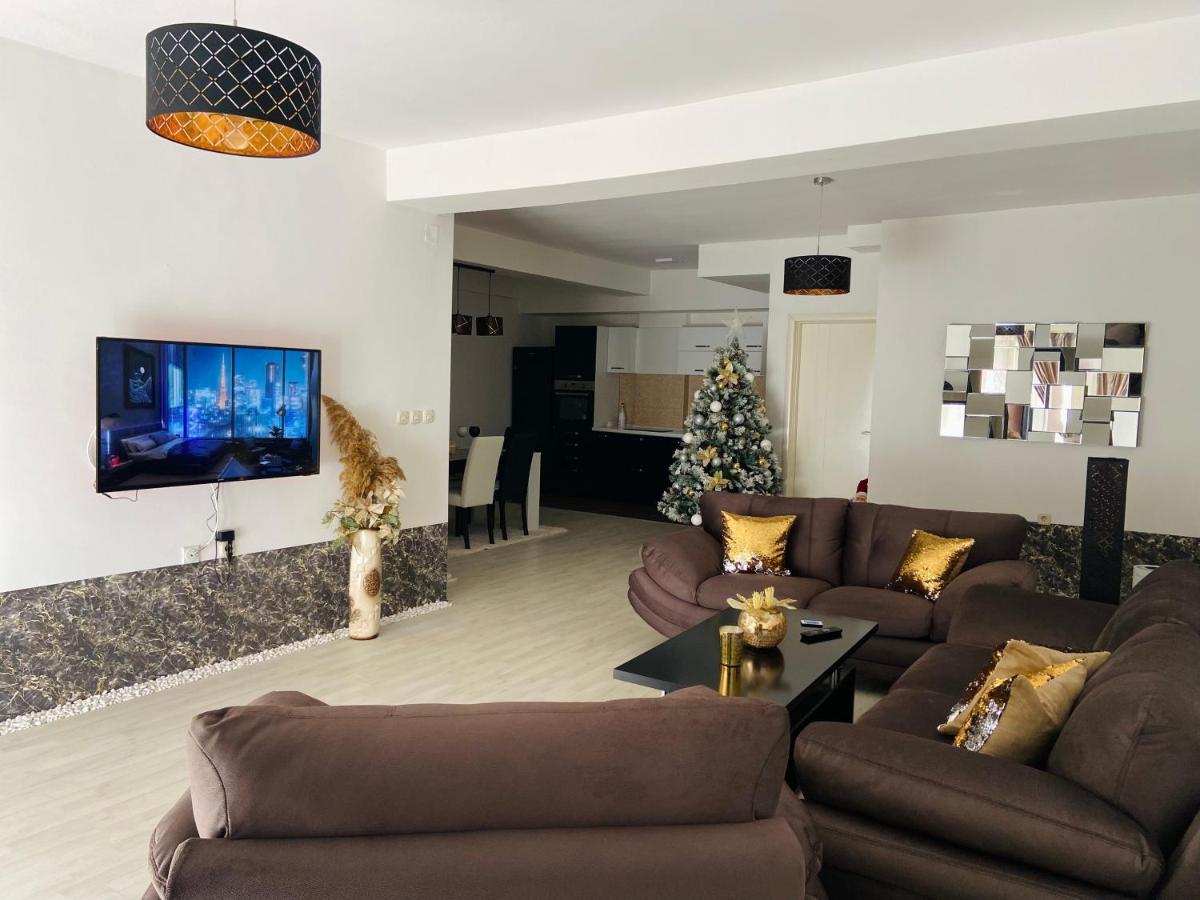 Gold Luxury Apartment Kumanovo Exterior photo